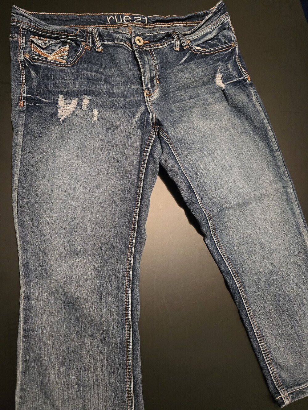 Rue21 Women's Distressed Blue Denim Jean Capris 13/14